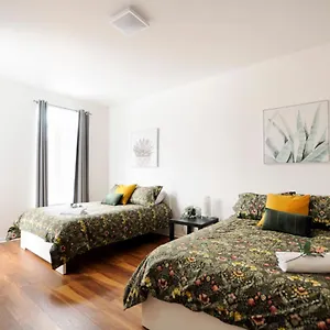 The 1810 - Spacious With Balcony - North Of Appartement