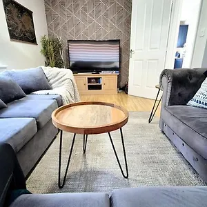 From 3 Bed,2 Bath House With Garden&parking Near Centre&tram Stop Sheffield